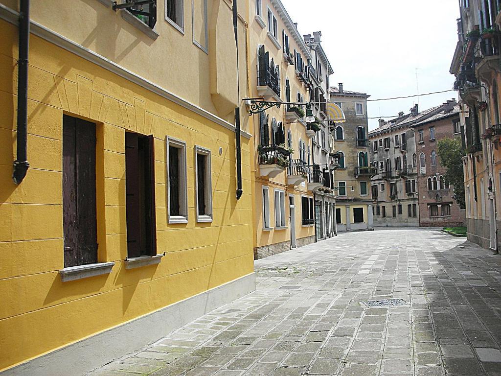 Queen House Venezia Rum bild